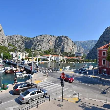 Petea Omiš