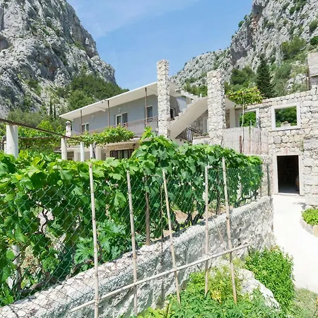 Petea Apartment Omiš